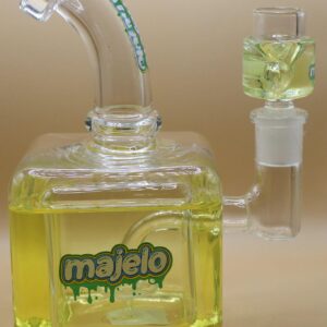 Square Mini Dab Rig – Yellow Glass Edition